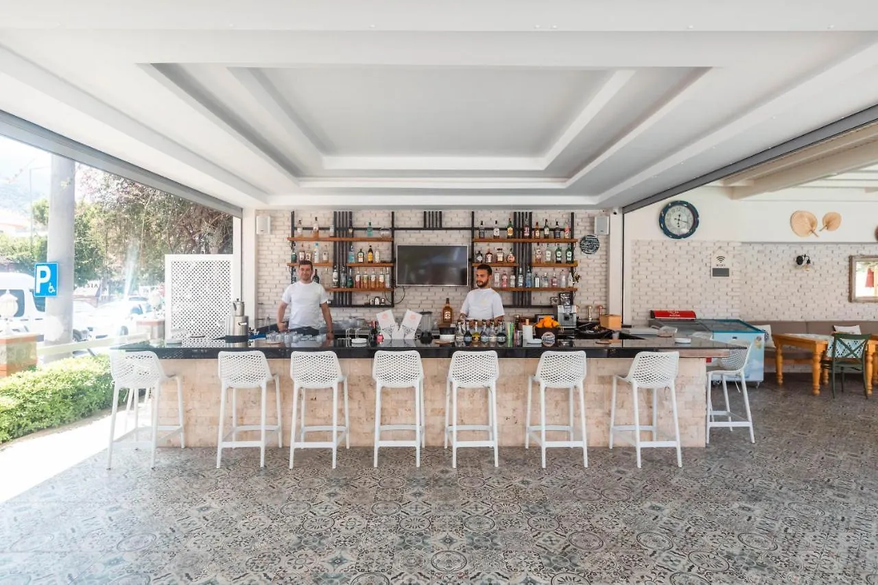 Bronze Hotel Олудениз