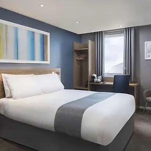 *** Hotel Travelodge Leeds United Kingdom